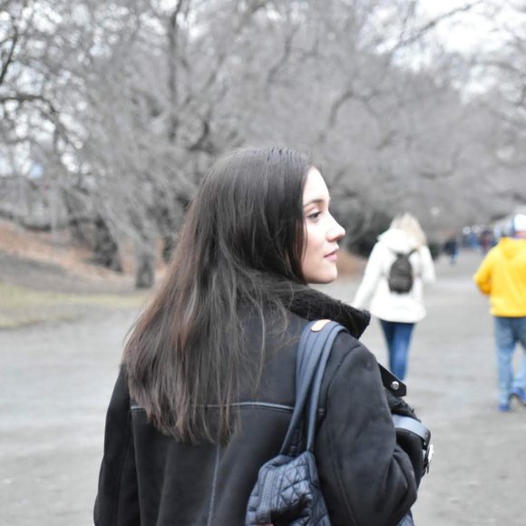 Meet your Posher, Emily - Picture 1 of 1